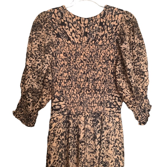 FREE PEOPLE PRINTED STRING OF HEARTS SMOCKED V-NECK BUTTON DOWN M… - Picture 5 of 8